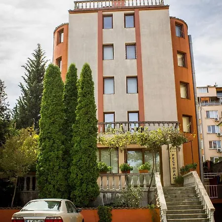 Family Saint Iliya فندق بورغاس